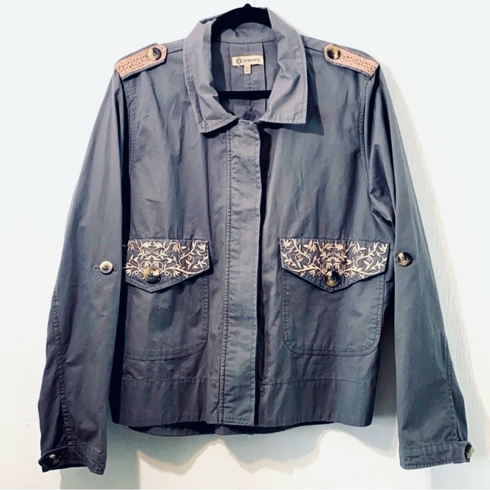 XL Democracy/Military style gray lightweight jacket with cream crochet details.